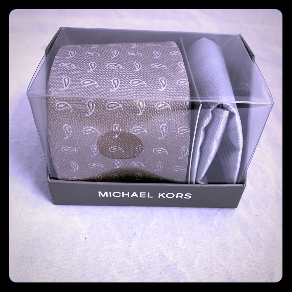 Michael Kors Tie & Pocket Square Men’s